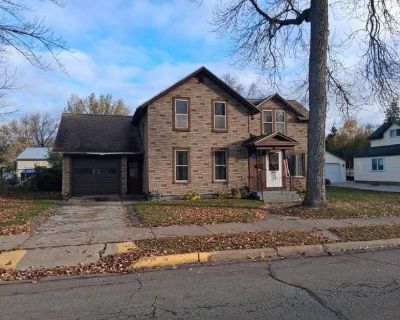 E Rd St, Merrill, Home For Sale