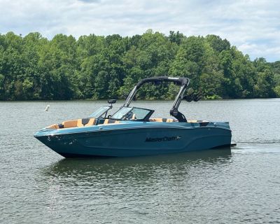 Condition: New, Make: Mastercraft, Model: XT23, Year: 2025, Dealer: Village Motorsports, Phone: 540-854-8800. ATTENTION GRABBING STYLE. WORLD-CLASS SURF. HULL BOTTOM- BLACK, HULL COLOR 1,2,3 MAGNETIC BLUE DECK COLOR MAGNETIC BLUE INTERIOR BASE- COOLFEEL BEACH TAN INTERIOR 2,3,4 COOLFEEL JET BLACK The XT23 leads the industry in surf performance. As the choice of champions, the XT23 delivers the ...