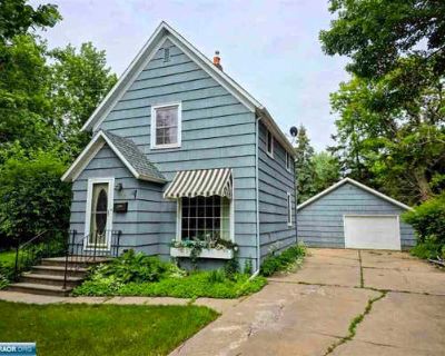 2 Bedroom 2BA 1552 ft Single Family Home For Sale in HIBBING, MN
