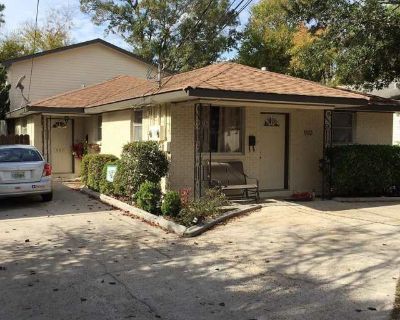 932 Helios Ave. This diverse New Orleans suburb is an entertainment paradise with great shops, restaurants, and parks. In unit laundry Dishwasher Pet friendly Parking Recently renovated Air conditioning Unit Amenities air conditioning dishwasher in unit laundry range refrigerator recently renovated Property Amenities cats allowed dogs allowed pet friendly parking. Pets allowed. 1 Bedroom. 1 Bat...