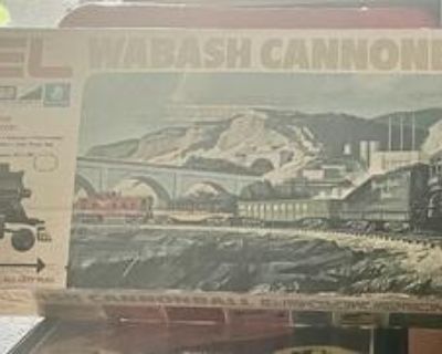 Lionel Wabash Cannonball Complete Electric Train Set with original box and