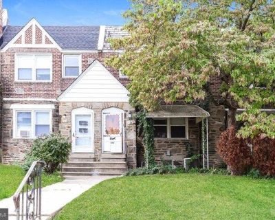 2 Bedroom 1BA House For Rent in Drexel Hill, PA