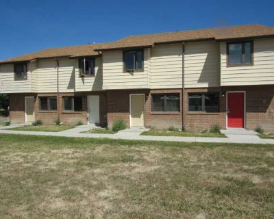 2 Bedroom 1.5BA 912 ft Apartment For Rent in Casper, WY