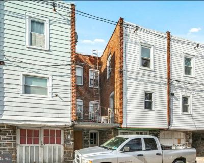 3 Bedroom 1BA 1304 ft Townhouse For Sale in Upper Darby, PA