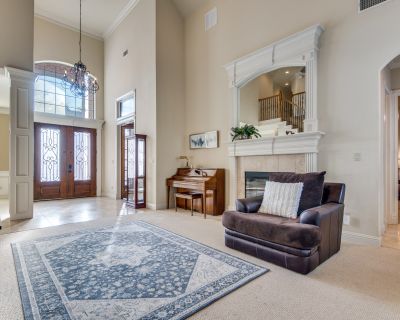 4 Bedroom 4BA 3800 ft Furnished Pet-Friendly Apartment For Rent in Arlington #2200 Windswept in Arlington, TX