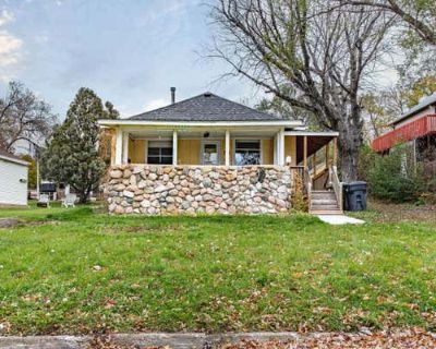 2 Bedroom 1BA 876 ft Single Family Home For Sale in MANDAN, ND