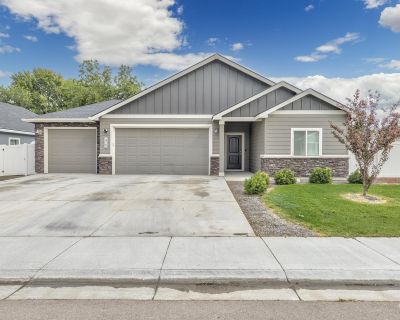 3 Bedroom 2BA 1809 ft Single Family House For Sale in Payette, ID