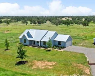 4 Bedroom 3BA 0 ft Furnished Apartment For Rent in Gillespie County, TX