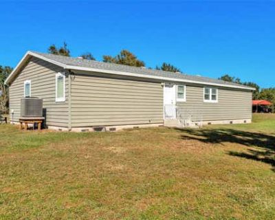 3 Bedroom 2BA 1800 ft Manufactured Home For Sale in BARTOW, FL