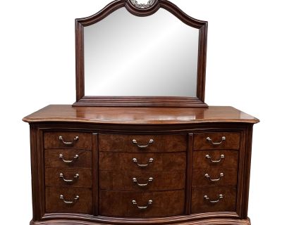 Thomasville British Gentry 11 Drawer Dresser + Mirror