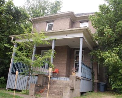 85 N Lancaster St. image_url. Info provided by buildium Studio 1 Bedroom 2 Bedrooms 3 Bedrooms Never miss a deal! Get immediate alerts when prices drop or new units arrive. Turn on alerts 3 Bed, 1.5 Bath 3 Bed 1.5 Bath 1528 sqft Starting at $567 Available 1. Pets allowed. 3 Bedroom. 1.5 Bathroom. 1528 ft