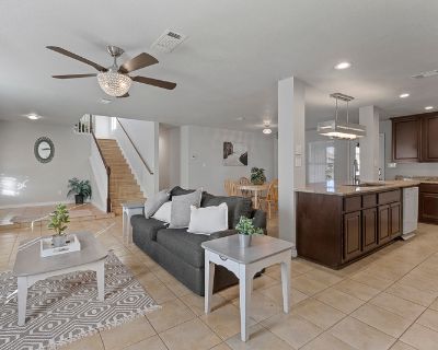 6116 Whitland BEDROOM 2A - 658214 (Has a Room) on iROOMit. Room in the...