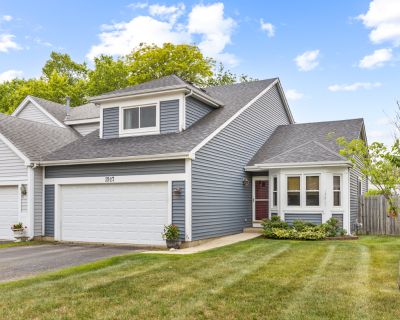 3 Bedroom 1BA 1804 ft Condo For Sale in South Elgin, IL