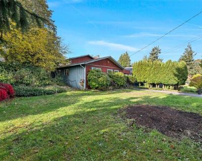 *FIRST-TIME HOME BUYER? NOT SURE IF YOU QUALIFY? ~CREATIVE FINANCING OPTIONS AVAILABLE~ Welcome to 2700 Rainville Road- This bright and affordable family home is centrally located in Langford. Offering a great layout, with suite potential! There are 3 bedrooms on the upper floor, complete with a large bathroom. The main floor has a large living area, and a kitchen that could be expanded into on...