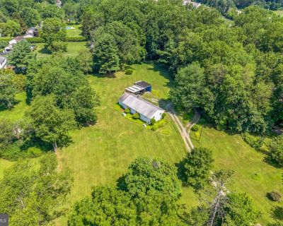 3 Bedroom 1BA 1920 ft Single Family House For Sale in West Chester, PA