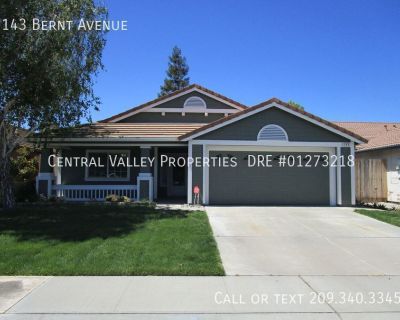 3 Bedroom 2BA 1420 ft Pet-Friendly Single-family home For Rent in Manteca, CA