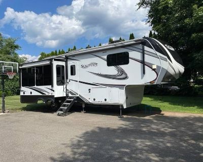 2022 Grand Design Solitude 310GK-R For Sale by Dealer in Meriden, Connecticut