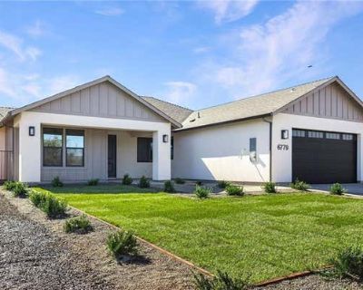 3 Bedroom 3BA 2010 ft Single Family Home For Sale in PARADISE, CA