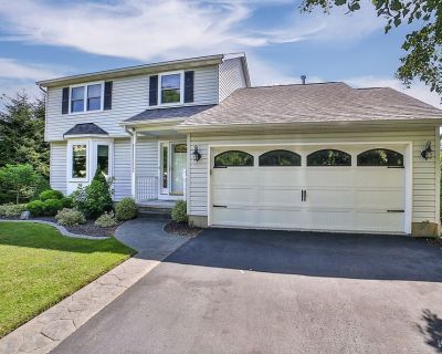 3 Bedroom 1BA 1558 ft Single Family House For Sale in Lancaster, NY
