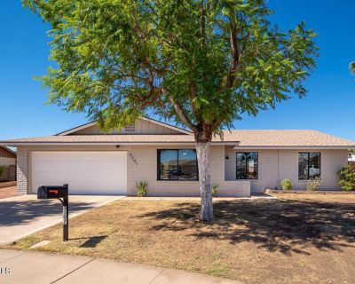 3 Bedroom 2BA 1590 ft Single Family House For Sale in Phoenix, AZ