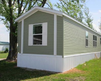 3 Bedroom 2BA 924 ft Mobile Home For Rent in Shellsburg, IA