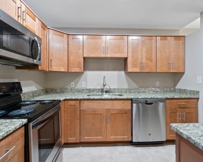 3 Bedroom 3BA 1478 ft Apartment For Rent in Braintree, MA