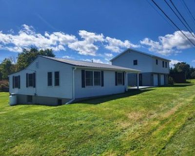 3 Bedroom 1BA 1372 ft Single Family House For Sale in Sugar Grove, PA