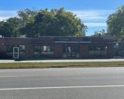 4875 ft Commercial Property For Sale in North Andover, MA