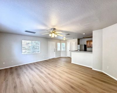 867 Sagewood TRL. Welcome to 867 Sagewood Trail Fully Renovated & Move-In Ready! This beautifully updated 3 bed, 3.5 bath duplex with a two-car garage is just 1.2 miles from Texas State University in the heart of San Marcos. Enjoy all-new paint, luxury vinyl plank flooring, and a stylish kitchen with medium-tone oak cabinets, brand-new stainless steel appliances, and a new washer and dryer. Eac...