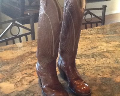 Tony Lama Ladies Cowboy boots