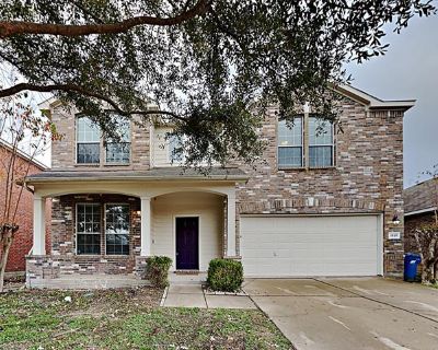 1019 Mule Deer Road. $500 off the first month rent! $2200 for a 2-year lease term! Step into this enchanting 2350 square foot single-family home located in the serene city of Forney, TX. Boasting 4 generously proportioned bedrooms and 2.5 opulent bathrooms, this abode is a haven of comfort and luxury. Its timeless architecture seamlessly blends with modern elegance, creating a unique charm that...