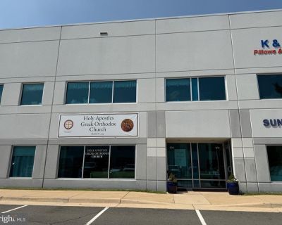 Commercial Property For Rent in Sterling, VA