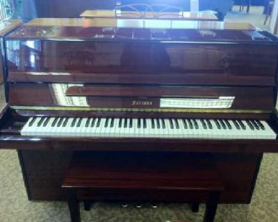 Falcone Console Piano in Cheyenne, WY