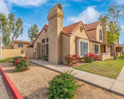 2 Bedroom 1BA 784 ft Townhouse For Sale in Phoenix, AZ