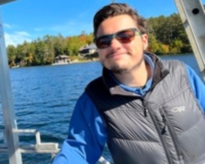 Jules W is looking for a New Roommate in Boston with a budget of $950.00