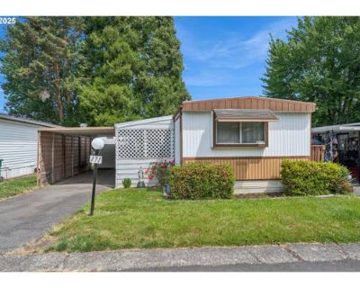 2 Bedroom 1BA 840 ft Manufactured Home For Sale in BEAVERTON, OR