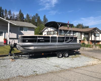 Pontoon Boat Southbay
