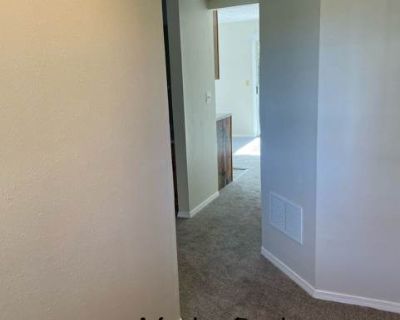 One Bedroom Ground Level Walk In Condo. image_url. In unit laundry Patio / balcony Dishwasher Recently renovated Microwave Internet access Unit Amenities dishwasher garbage disposal in unit laundry microwave patio / balcony range refrigerator recently renovated Property Amenities internet access. 1 Bedroom. 1 Bathroom. 0 ft