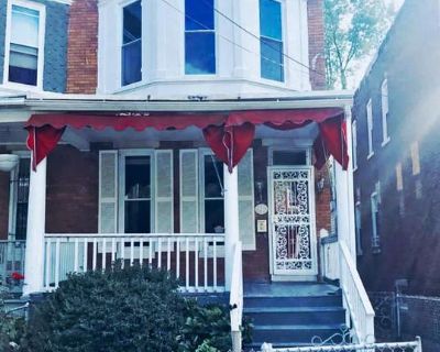 3 Bedroom 1BA 1440 ft Apartment For Rent in Baltimore, MD