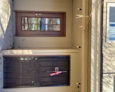 Really need someone to take lease over! Will leave couches and rug for next person for FREE! Beautiful 2 bedroom 1.5 bathroom townhome! Pool hot tub club house laundry dog park kid parks. Walk out to awesome grass area! Dog friendly! Awesome neighbors! Has AC! Awesome management! Amazing views! Steps from Campbell Mesa trails! In a great location! Right by golf course! Come check it out! The pr...