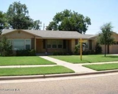 3115 32nd St. Home has 4 large bedrooms, 2.5 bathroom and a 2 car garage located in Tech Terrace. Has 2 living rooms and a large back yard. 2nd living room would also work as an office 3 roommates considered with a $1,500.00 security deposit. Prefer No Pets. Schools: Wilson, Hutchinson, Lubbock High. 3 Bedroom. 2.5 Bathroom. 2300 ft