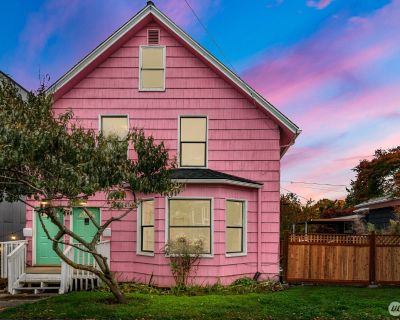 1 Bedroom 1510 ft Studio For Sale in Seattle, WA