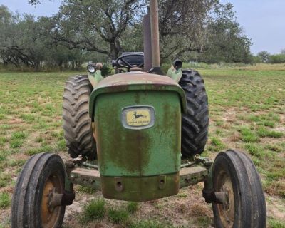 John deere tractor
