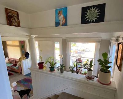 Private room with own bathroom in a House with 4 roomies, Portland, OR 97214