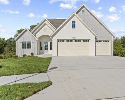 5 Bedroom 3BA 2981 ft Single Family Home For Sale in COLUMBIA, MO