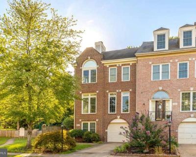 4 Bedroom 4BA 2279 ft Townhouse For Sale in CENTREVILLE, VA