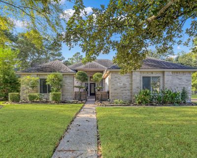 192 Monterrey Road W. Property for Rent in Montgomery, TX for $4,000 with 3 bedrooms and 2 full baths, 1 half bath. This 2,473 square foot property was built in 1994 on a lot size of 0.2203.. Welcome to 192 Monterrey W in the prestigious gated community of Bentwater! This beautifully maintained single-story home offers 3 bedrooms, 2.5 baths, and a versatile bonus space, all designed for effortl...