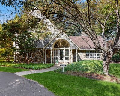 4 Bedroom 4 baths No pets 4.86 7 reviews What our guests are saying... AI-generated...