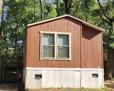 3 Bedroom 2BA 960 ft Pet-Friendly Property For Rent in Bessemer, AL