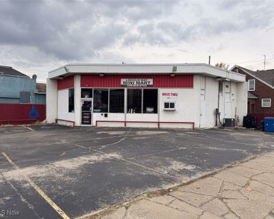 Commercial Property For Sale in Massillon, OH
